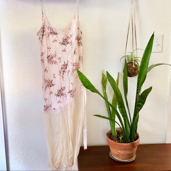 Pink floral & tulle slip - Picture 2 of 8